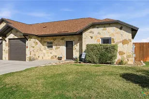 230 Navarro Xing, Seguin, TX 78155 - Photo 3