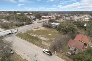 205 Central Texas Expy, Lampasas, TX 76550 - Photo 1