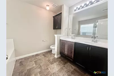 738 Great Oaks Drive, New Braunfels, TX 78130 - Photo 19