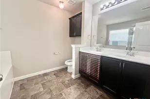 738 Great Oaks Dr, New Braunfels, TX 78130 - Photo 19