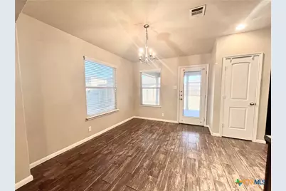 738 Great Oaks Drive, New Braunfels, TX 78130 - Photo 7