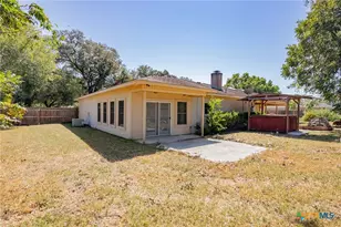 608 Berwick St, Victoria, TX 77904 - Photo 25