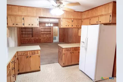 301 Birchwood Drive, Victoria, TX 77901 - Photo 13