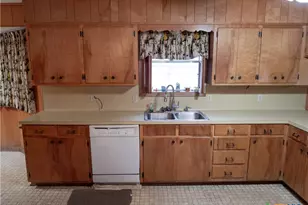 301 Birchwood Dr, Victoria, TX 77901 - Photo 11