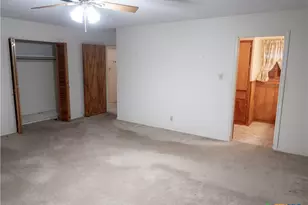 301 Birchwood Dr, Victoria, TX 77901 - Photo 27