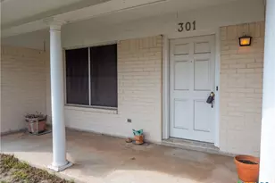 301 Birchwood Dr, Victoria, TX 77901 - Photo 7