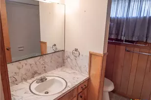 301 Birchwood Dr, Victoria, TX 77901 - Photo 33