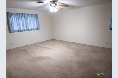 301 Birchwood Drive, Victoria, TX 77901 - Photo 25