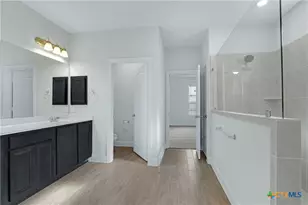 2244 Meadow Way St, New Braunfels, TX 78132 - Photo 9