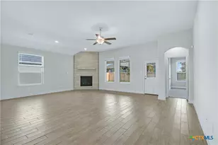 2244 Meadow Way St, New Braunfels, TX 78132 - Photo 5