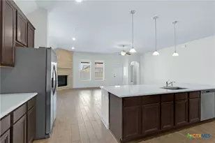 2244 Meadow Way St, New Braunfels, TX 78132 - Photo 7