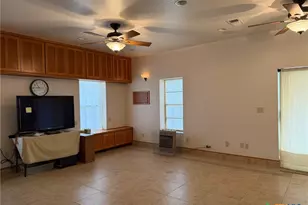 442 Tailwind Dr, Seguin, TX 78155 - Photo 13