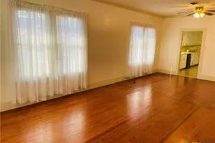 302 W French St, Cuero, TX 77954 - Photo 3