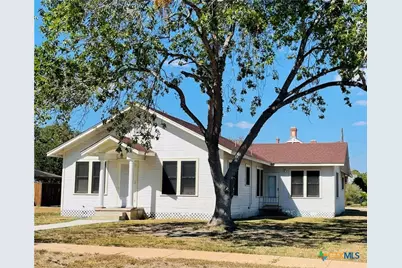 302 W French Street, Cuero, TX 77954 - Photo 1