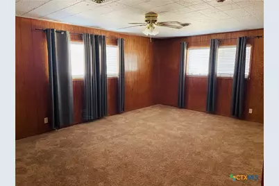 302 W French Street, Cuero, TX 77954 - Photo 9