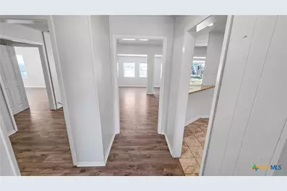 1717 E Mesquite Lane, Victoria, TX 77901 - Photo 5