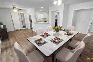 1717 E Mesquite Ln, Victoria, TX 77901 - Photo 3