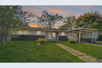 1717 E Mesquite Lane, Victoria, TX 77901 - Photo 1