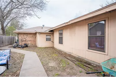 1114 Woodlawn Street, Lockhart, TX 78644 - Photo 25