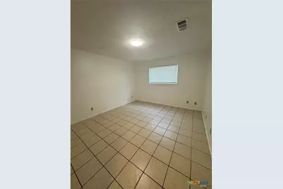 [Address not provided], Seguin, TX 78155 - Photo 5