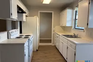 2404 Hidden Hill Dr, Killeen, TX 76543 - Photo 5