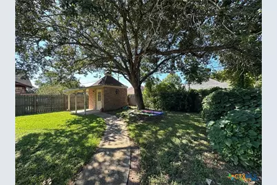 103 Oxford Street, Victoria, TX 77904 - Photo 19