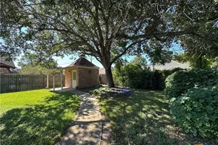 103 Oxford St, Victoria, TX 77904 - Photo 19