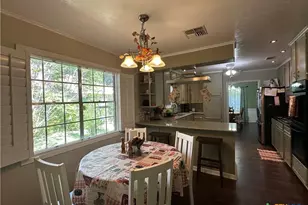 103 Oxford St, Victoria, TX 77904 - Photo 3