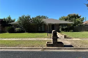 103 Oxford St, Victoria, TX 77904 - Photo 1