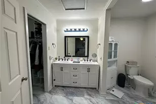 103 Oxford St, Victoria, TX 77904 - Photo 11