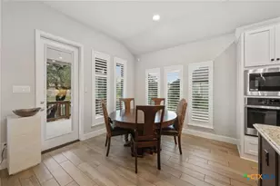 422 Bridle Trl, New Braunfels, TX 78132 - Photo 15