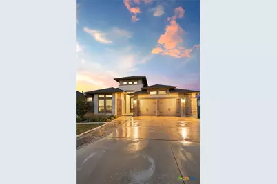 422 Bridle Trail, New Braunfels, TX 78132 - Photo 1