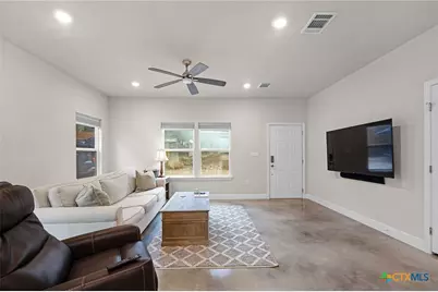 446 W Overlook Drive, Canyon Lake, TX 78133 - Photo 19