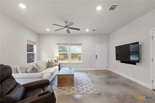 446 W Overlook Dr, Canyon Lake, TX 78133 - Photo 19