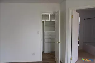 223 Ridgewood Dr, Victoria, TX 77901 - Photo 5