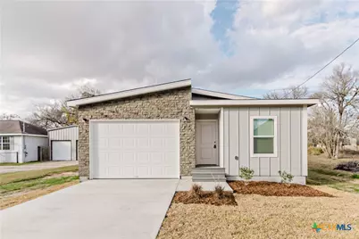 404 Bridge Street, Cuero, TX 77954 - Photo 1