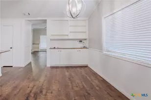 303 Turtle Rock Dr, Victoria, TX 77904 - Photo 13