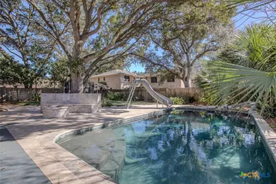 303 Turtle Rock Drive, Victoria, TX 77904 - Photo 39