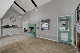 10 Cherry Hill Dr, Seguin, TX 78155 - Photo 9