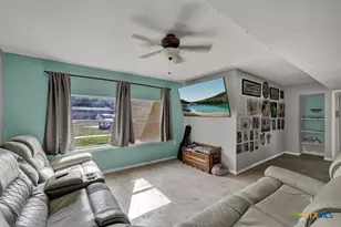 10 Cherry Hill Dr, Seguin, TX 78155 - Photo 7