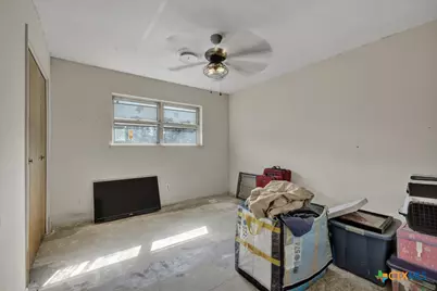 10 Cherry Hill Drive, Seguin, TX 78155 - Photo 23