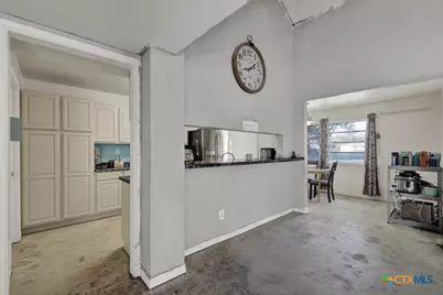 10 Cherry Hill Drive, Seguin, TX 78155 - Photo 13