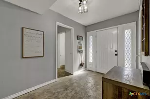 10 Cherry Hill Dr, Seguin, TX 78155 - Photo 3