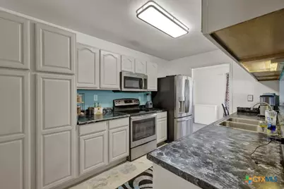 10 Cherry Hill Drive, Seguin, TX 78155 - Photo 15