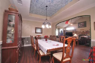 326 Co Rd 451, Waelder, TX 78959 - Photo 17