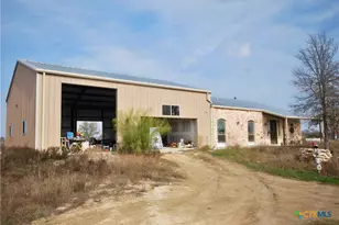 326 Co Rd 451, Waelder, TX 78959 - Photo 5