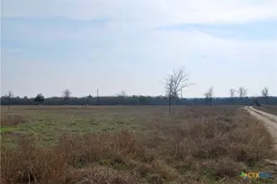 326 Co Rd 451, Waelder, TX 78959 - Photo 29