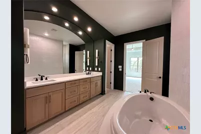 430 Dos Rios, Morgans Point Resort, TX 76513 - Photo 9