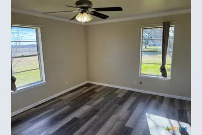 417 Lcr 318, Mart, TX 76664 - Photo 21