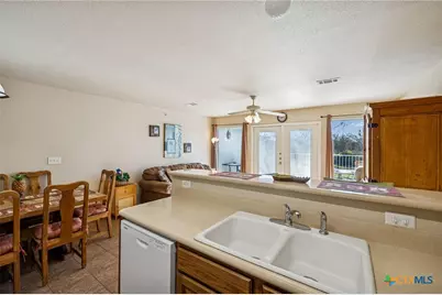 730 E Mather Street #H302, New Braunfels, TX 78130 - Photo 15